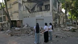 زلزال بقوة 7,4 درجات يضرب كولومبيا ويخلف أضرارا وإصابات