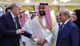 تقرير عبري يزعم انهيار “اتفاق مكة للدفاع المشترك” عقب الهجمات على السعودية