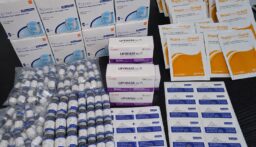 ضبط كميات كبيرة من الأدوية والمستحضرات الطبية والتجميلية في بيروت(لوائح وصور)