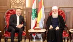 شيخ العقل إستقبل وفداً من “حزب الله” دعاه لحضور الذكرى الثانية لاستشهاد السيدين حسن نصرالله وهاشم صفي الدين
