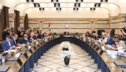 مجلس الوزراء يقر مشروع الموازنة وتعديل بدل النقل للقطاع العام