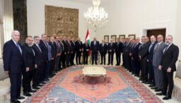 رئيس الجمهورية إستقبل وفدين من إتحادي بلديات جبيل والضنية: البلديات هي خط الدفاع الإنمائي الأول واللامركزية الإدارية الموسعة ليست خيارا بل ضرورة للانماء المتوازن