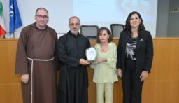 جامعة الروح القدس تفتح جسرًا بين التعليم والممارسة المهنية بمذكرة تفاهم هي الأولى مع نقابة النفسانيين في لبنان