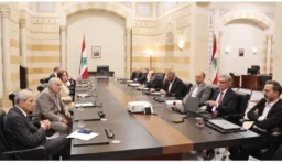رئيس الحكومة ترأس اجتماعا بحث في تحضيرات بدء العمل في مطار القليعات وناقش مع لجنة المكلفة متابعة ملف “سوليدير”طلب تمديد مدّة الشركة