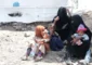 الأغذية العالمي: انقطاع المساعدات المنقذة للحياة عن 800 ألف شخص باليمن